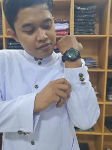 Jas Mandarin Polos Pria Pull Puring Warna Putih Cerah