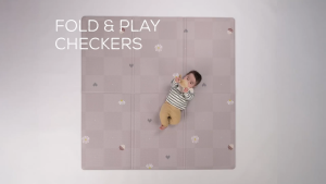 TAF TOYS แผ่นรองคลานเด็กพับได้ กันน้ำ กันลื่น Fold & Play Checkers Mat