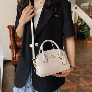 Tas Wanita Coa Import 950 / Tas Selempang Bahu Wanita Premium