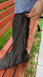 High Tube Rain Boots Thickened Waterproof Anti-Slip And Wear-Resistant Zipper Shoe For Men And Women