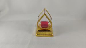 ครอบองค์พระ>ครอบแก้วทรงหยดน้ำ>ครอบแก้วทรงดอกบัว>ครอบแก้วลายไทย>สีทอง ลงลาย พร้อมส่ง