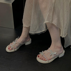 รองเท้าแตะส้นเตี้ยแบบสวมหัวลายผีเสื้อประดับคริสตัลสำหรับผู้หญิง รองเท้าแตะแบบสวมหัวสายเดี่ยวสไตล์ฝรั่งเศสสำหรับใส่กลางแจ้งในช่วงฤดูร้อน