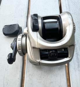 (D256) Daiwa Chinujacker Fishing Reel Japan Domestic Market – JDM (USED)