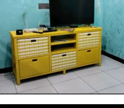 Lemari Rotan Sintetis 5 Laci DVD Rak Susun Meja Tv Model Minimalis Murah