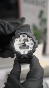Jam Tangan Kasar untuk Aktivitas Outdoor: Jam Tangan Pria Casio G-Shock GA-700WD-1A