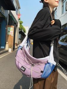 กระเป๋าสะพายข้างแบบสะพายข้างสปอร์ตขนาดใหญ่สำหรับใส่ไปเรียน น้ำหนักเบา ความจุขนาดใหญ่ กระเป๋าถือแบบลำลองสำหรับทั้งชายและหญิง