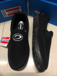 Clicks รุ่น KG-128 รองเท้าผ้าใบสลิปออน 40-44 สีดำ และสีกรม ไม่ผูกเชือก พื้นนิ่ม พื้นล่างยืดหยุ่นดี ขอบนวมนิ่ม ไม่กัดส้นเท้า ใส่สบาย หน้ารองเท้ากว้างไม่บีบเท้า พร้อมส่ง มีเก็บปลายทางคะ