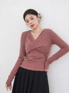 Áo Thun V-Neck Crossover Phong Cách Cho Phụ Nữ Bầu Bì