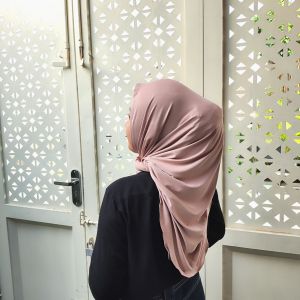 HIJAB SEGITIGA INSTAN OVAL JERSEY PREMIUM | KERUDUNG INSTAN SEGITIGA OVAL JERSEY PREMIUM