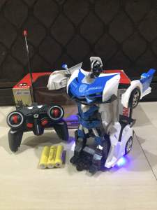 Mainan Mobil Remot anak jadi Robot BATRE CAS