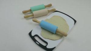 Silicone Rolling Pin with Handle Rotatable Non Stick Dough Roller for Baking Pasta Fondant Cookie Kitchen Utensils