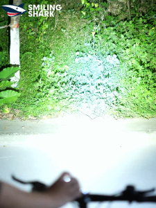 SMILING SHARK LED Bike Light 4Mode Super Bright Bicycle Light Type-c Rechargeable Bike Light Front Waterproof Outdoor Night Cycling Lighting QXD404