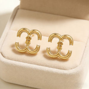 1 Pair of 2026 New Retro Double C Copper Earrings Heart-Shaped Boat Anchor Womens EarringsFor Daily Wear Exquisite Gifts