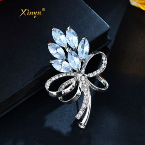 Ultra-Luminous Sparkling Crystal Brooch Pin for Women High-End Fashion Personality Matching Jacket Accessory Alloy Plated Silver Gold