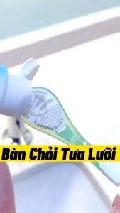Bàn chải cạo lưỡi .Dụng cụ vệ sinh lưỡi tiệng dụng