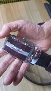 เข็มขัดหนังจระเข้สีนํ้าตาลเม็ดมะขาม หนังแท้ ของแท้ ใช้นาน ใช้ทน เป็น 10 ปี