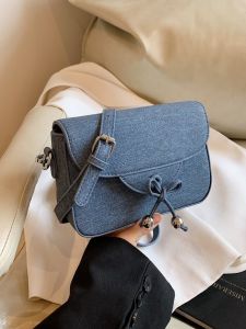 กระเป๋าสะพายข้างทรงสี่เหลี่ยมเล็กสำหรับผู้หญิง กระเป๋าสะพายข้างแบบสะพายข้าง กระเป๋าสะพายไหล่แบบหนัง PU สีพื้น กระเป๋าสะพายข้างแบบลำลอง