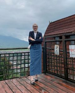 Rok Jeans Slim Wanita Denim Higwaist Korean Style Muat Bb 38-73 kg Flokijeans