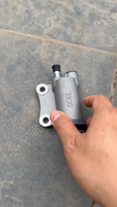 Tổng côn dưới dầu 212 130 lỗ ren 12 sorI không ty lắp cho xe ben 1 tấn 25 tấn đổ xuống chạy côn dầu