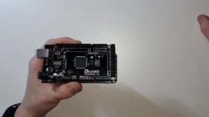 Mengenal Papan Pengembangan Arduino Uno R3 & Komponen Pengembangan Elektronik