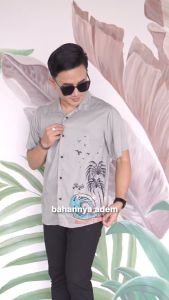 Kemeja Vintage Cowok Cewek Kekinian Hawai Motif Distro