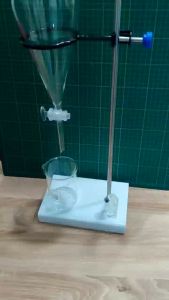 Bộ chiết thủy tinh tách lắng gạn tinh dầu kèm bộ chân giá phễu cốc...thí nghiệm