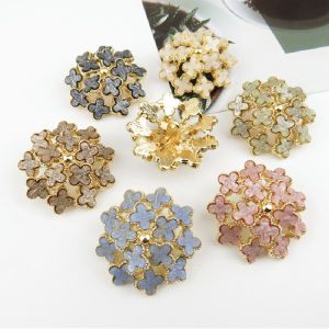 กระดุมโลหะลายดอกไม้สี่ใบ กระดุมตกแต่งสำหรับเสื้อโค้ทขนสัตว์ กระดุมแฟชั่นสีสันสดใส กระดุมตกแต่งสำหรับเสื้อสเวตเตอร์ DIY