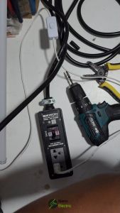 บล็อกยาง Bewon สีดำ เบรกเกอร์ บล็อกยาง ปลั๊กต่อพ่วง ปลั๊กยาง ปลั๊กสนาม ปลั๊กไฟ ปลั๊ก รางปลั๊ก ผสม