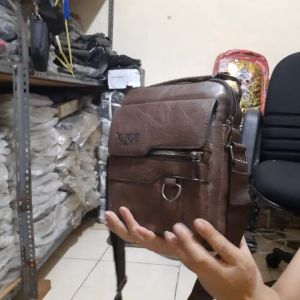 Sling bag Tas SeLempang Kulit Bolo Lingshi Import  Keren dan Elegan  Corak Serat