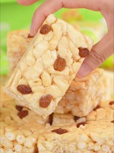 BESTORE | Bánh Pastry Sachima Nho Khô Truyền Thống 500g