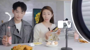 🚀ส่งเร็ว🚀 NUBWO M35 DUAL WIRELESS MICROPHONE LIVE ไมค์ไร้สาย ไลฟ์สด แบบคู่ ไมค์ลอย ติดอกต่อมือถือ