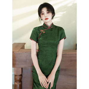 Traditional Shanghai Green Embroidered Cheongsam