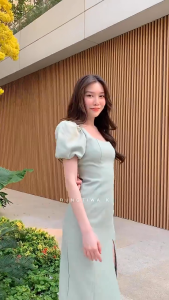 Dress เดรสผ่าหน้าแขนบอลลูน คอเหลี่ยม ชุดออกงาน ชุดงานเเต่ง คาเฟ่ ชุดทำงาน มือ2 สภาพ 99% ใส่ครั้งเดียว พร้อมส่ง ส่งไว กทม