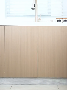 ตะกร้า ตะกร้าเก็บของมีล้อ ตะกร้าเก็บของเบ็ดเตล็ดมีล้อในตัว ตะกร้าเก็บของใต้ซิ้งค์ ตะกร้าพลาสติก มินิมอล