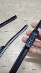 2PCS PERODUA MYVI (2018-2025) Silicone Wiper Blade Front Windscreen OEM Clip Pengelap Cermin Kereta Myvi Wiper