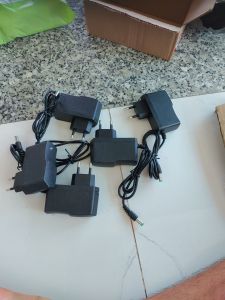 Sạc pin 12v cho máy khoan vít cầm tay