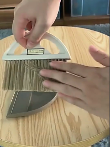 Mini Dustpan and Brush Set Plastic Dustpan Set Desktop Cleaning Sweep Brush for Keyboard Pet Rooms