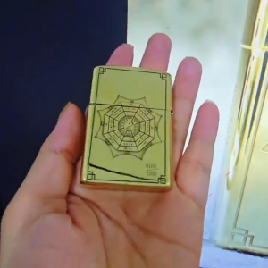 Bật Lửa Xăng Đá Zorro Bát Quái Hộ Mệnh Chạm Khắc Ăn Mòn 3 Mặt Limited/1000 ( Xài Xăng- Có Hộp)