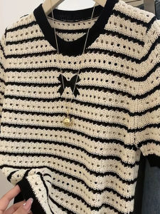 Summer Womens Ice Silk Knitted Top Short Design Sense Stripe Color Block round Neck Thin Short Sleeve Shoulder T-Shirt