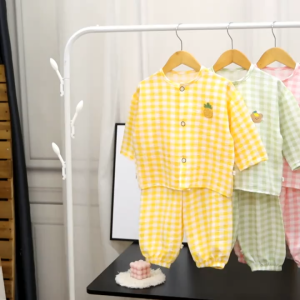 PRINCESS KESLI เด็กเมฆชุดนอนผ้าฝ้ายชุดฤดูใบไม้ผลิฤดูร้อนชุดสองชิ้นชายหญิงการ์ตูนคาร์ดิแกน เกาหลีเซ็ต ชุดลําลอง