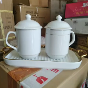 Mug Gelas Tutup 340 ml Keramik Porselen Home Line