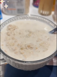 Five white grain instant oatmeal -0 sugar added oatmeal - 五白谷物即食麦片 breakfast filling and stomach nourishing food - Jobs tears yam Poria cocos rice slices barley
