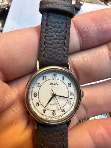 Đồng hồ nữ ALBA QUARTZ bộ sưu tập nhà ALBA SEIKO size 25mm cọc số học trò dây da mới