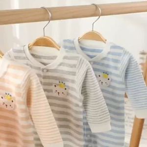 บอดี้สูทชุดเด็กอ่อนถึง2-6เดือน