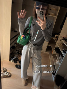 Fall Trendy Embroidered Elastic Waist Loose Fit Sweatpants Casual Knife Pant Style Natural Waist Cotton Fabric for Middle-Aged Women