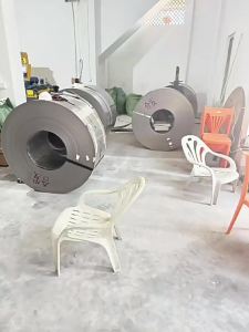 Giá Để Đồ Tam Giác Bằng Thép Không Gỉ Cho Phòng Tắm