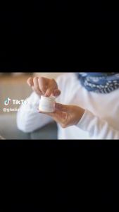 All in one Glow Moist (Niacinamide Moist)