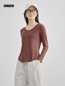 เสื้อยืดคอวีแขนยาวสไตล์โมดอลสำหรับผู้หญิงในช่วงฤดูใบไม้ร่วง ทรงหลวมสบายๆ ลำลอง เสื้อชั้นในแฟชั่น