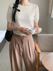 Áo Len Dệt Kim Ngắn Màu Trắng Cho Nữ Mùa Hè 2025 Phong Cách Hàn Quốc Ôm Vừa Vặn Ngọt Ngào Cay Nồng Thắt Eo Áo Len Dệt Kim Tay Ngắn