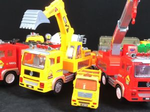 ของเล่นขุดไฟฟ้าสำหรับเด็กไฟเปิดเพลงรถดับเพลิงวิศวกรรมรถยนต์ของขวัญสำหรับเด็ก